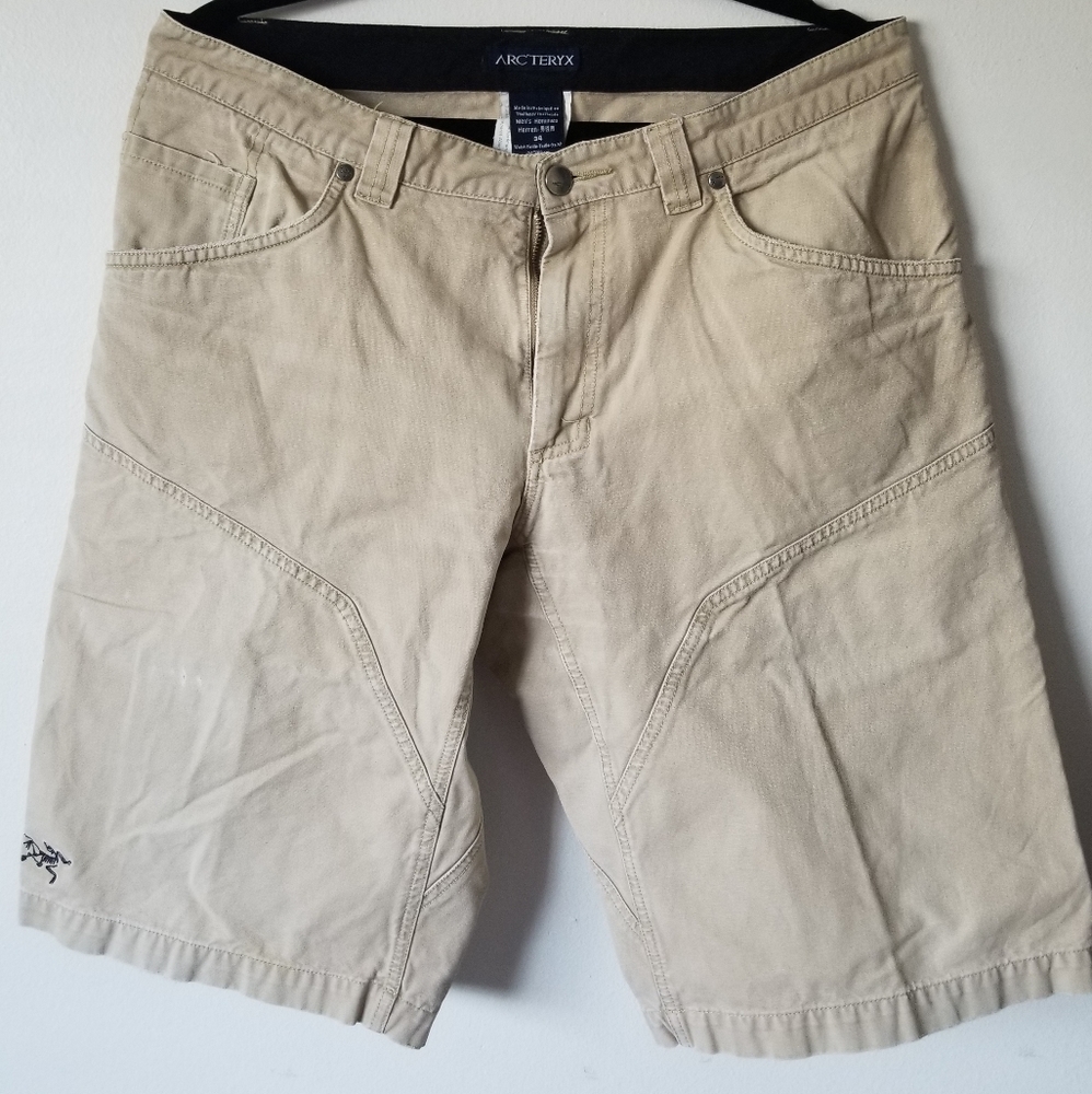 Arc'teryx Canvas Shorts Size 34
